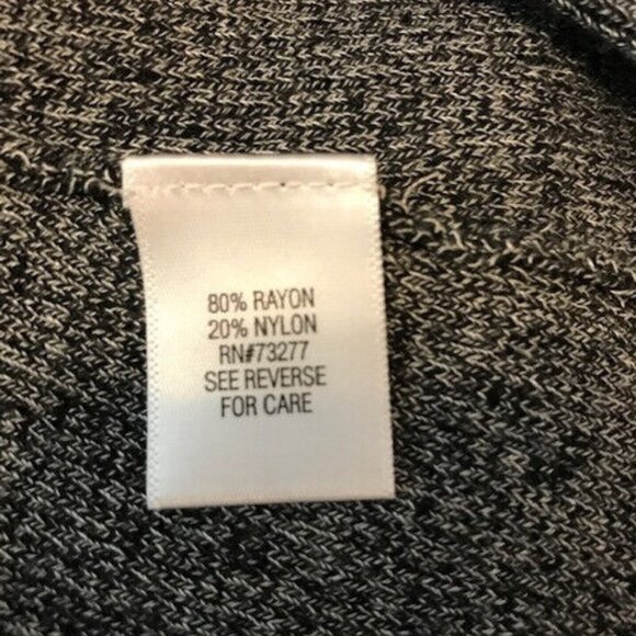 sweater - Picture 3 of 7